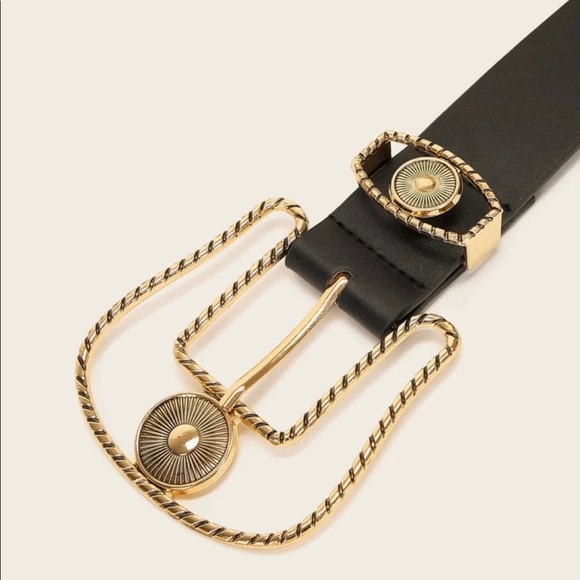 LYX Accessories - 5/$25 Nath Oversized Buckle Belt